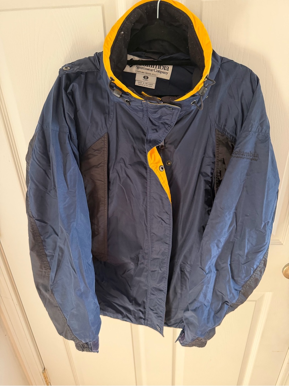 Columbia Women Navy & Yellow Waterproof Jacket